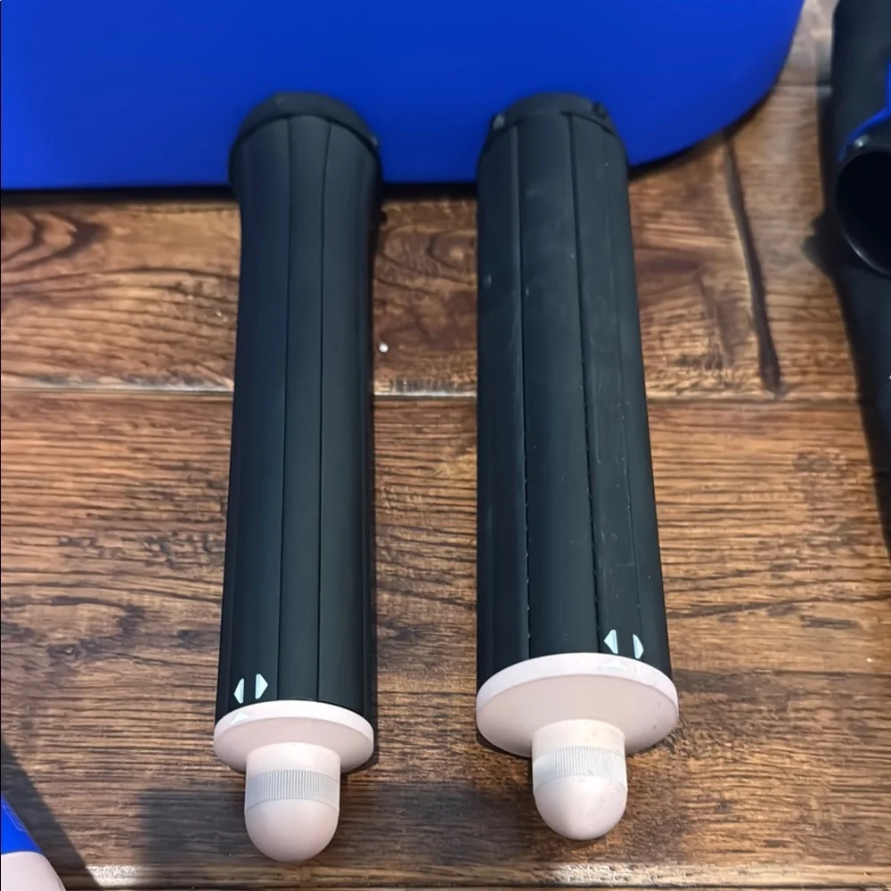 Dyson Blue and Pink Long Barrel Air Wrap with additional accessories - Picture 5 of 6